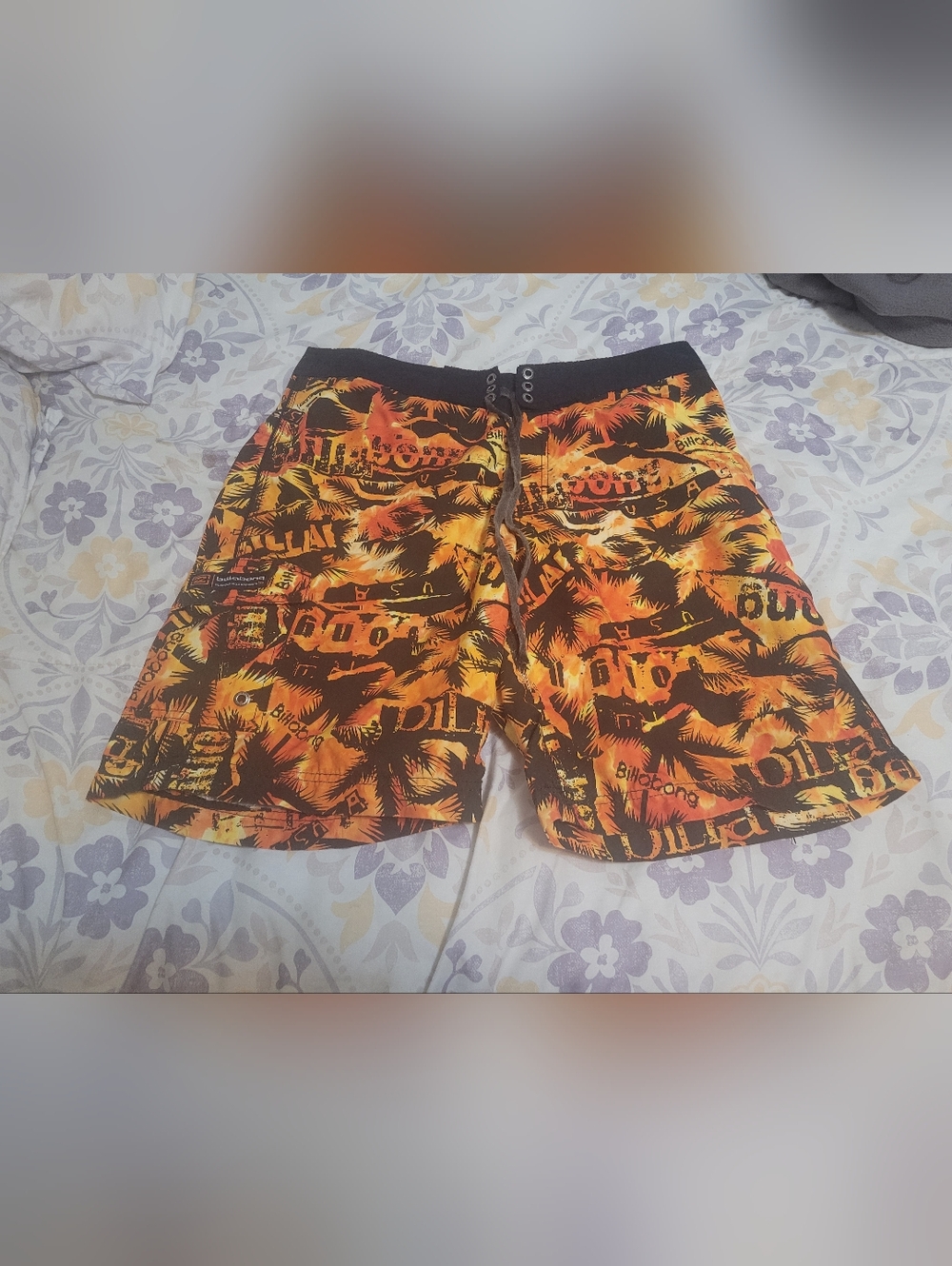 Vintage Y2K Men's Size 38 Billabong Black and Orange Tropical Print Boardshorts